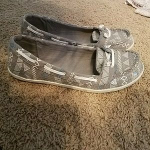 sparkle slip on shoes